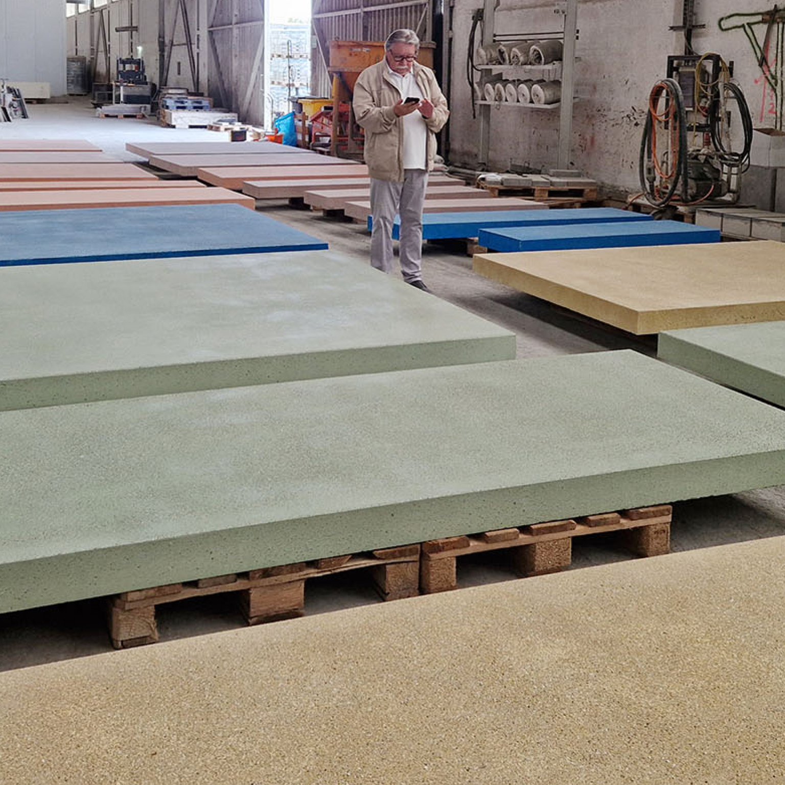 BIZ_liebenfels_stonecarpet01(c)melitta_moschik
