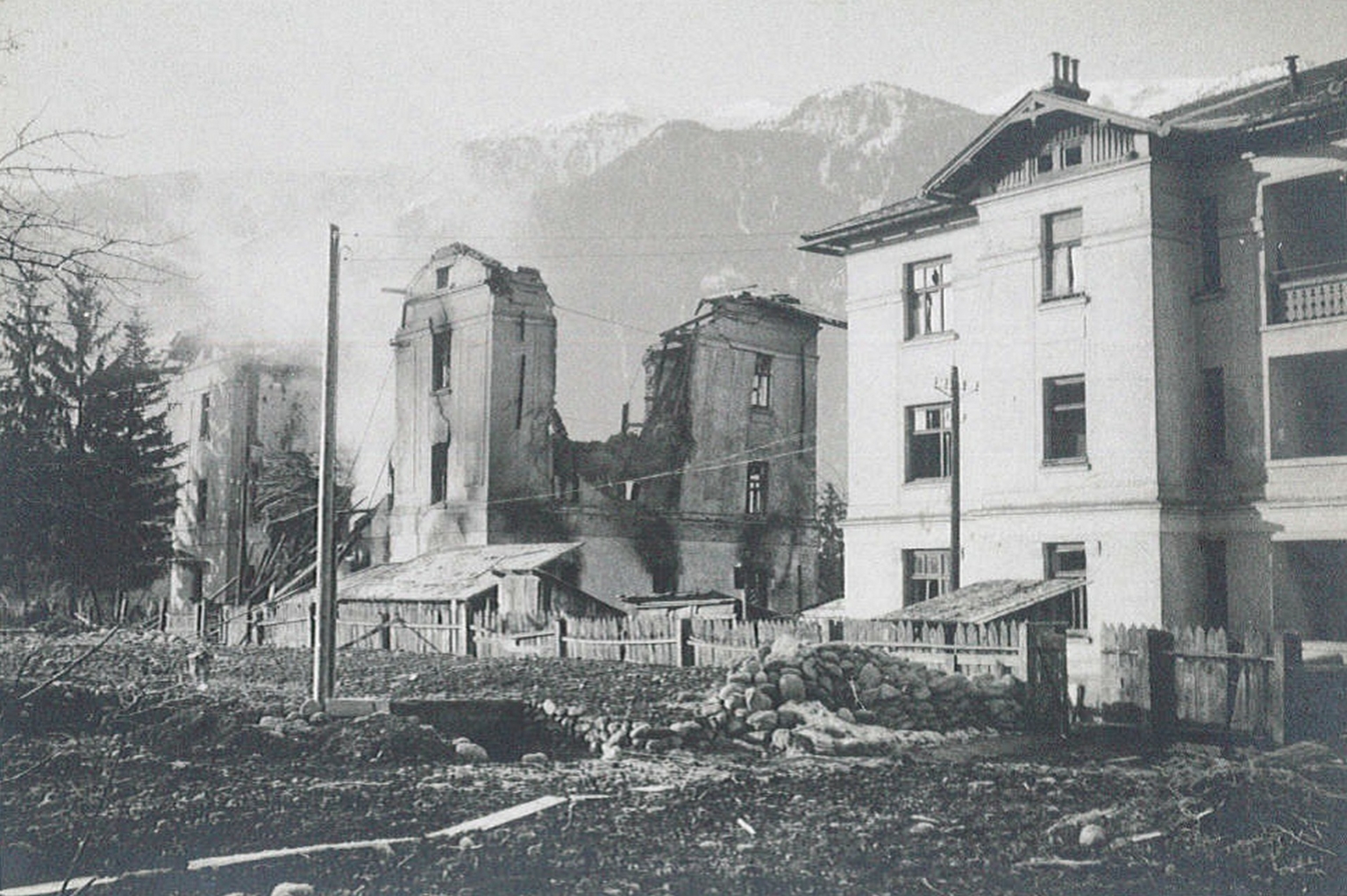 ÖBB Wohnbau Carl-Wurmb-Weg 4 und 6, Spittal an der Drau, historische Ansicht der Häuser, Zweiter Weltkrieg