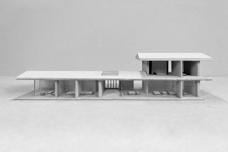 Haus RIS, Entwurfsmodell aus Karton, M 1:100