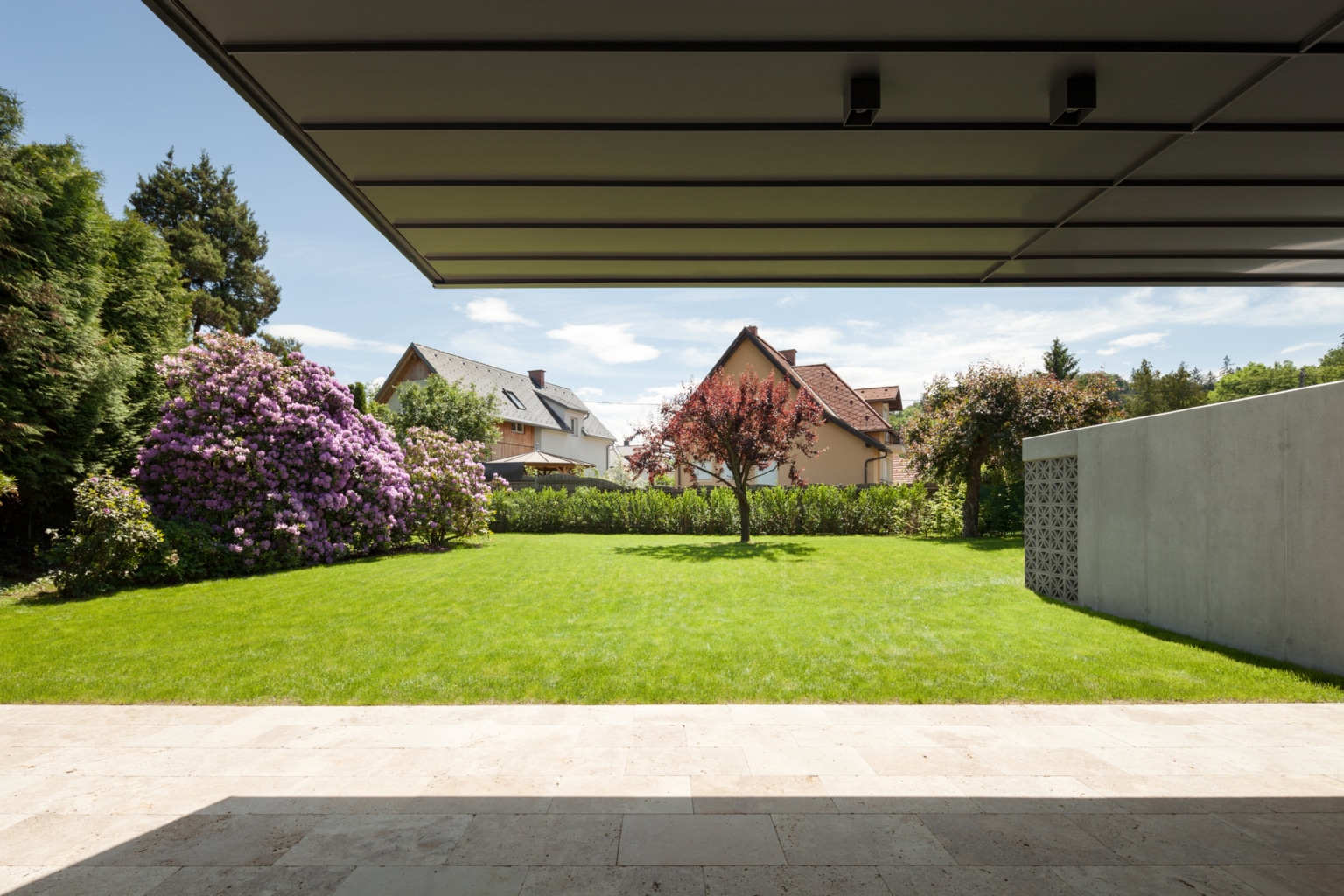 Haus Wer, Auskragung im Außenbereich